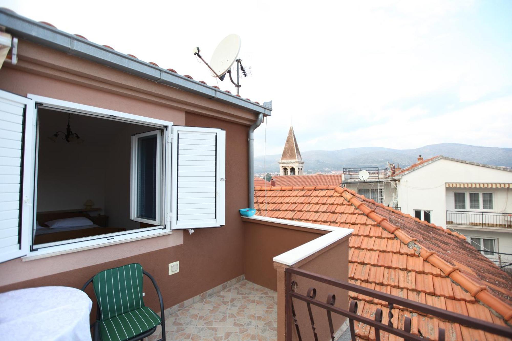 Apartment Jure Trogir Exteriör bild