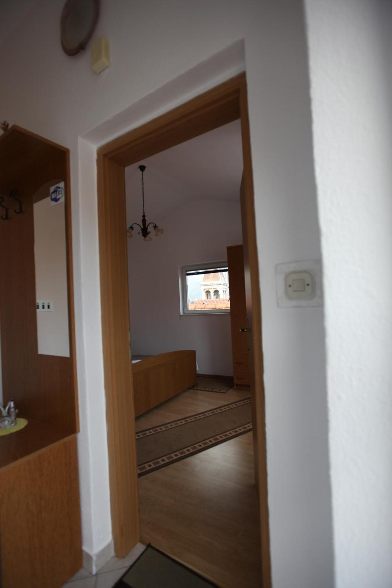 Apartment Jure Trogir Exteriör bild